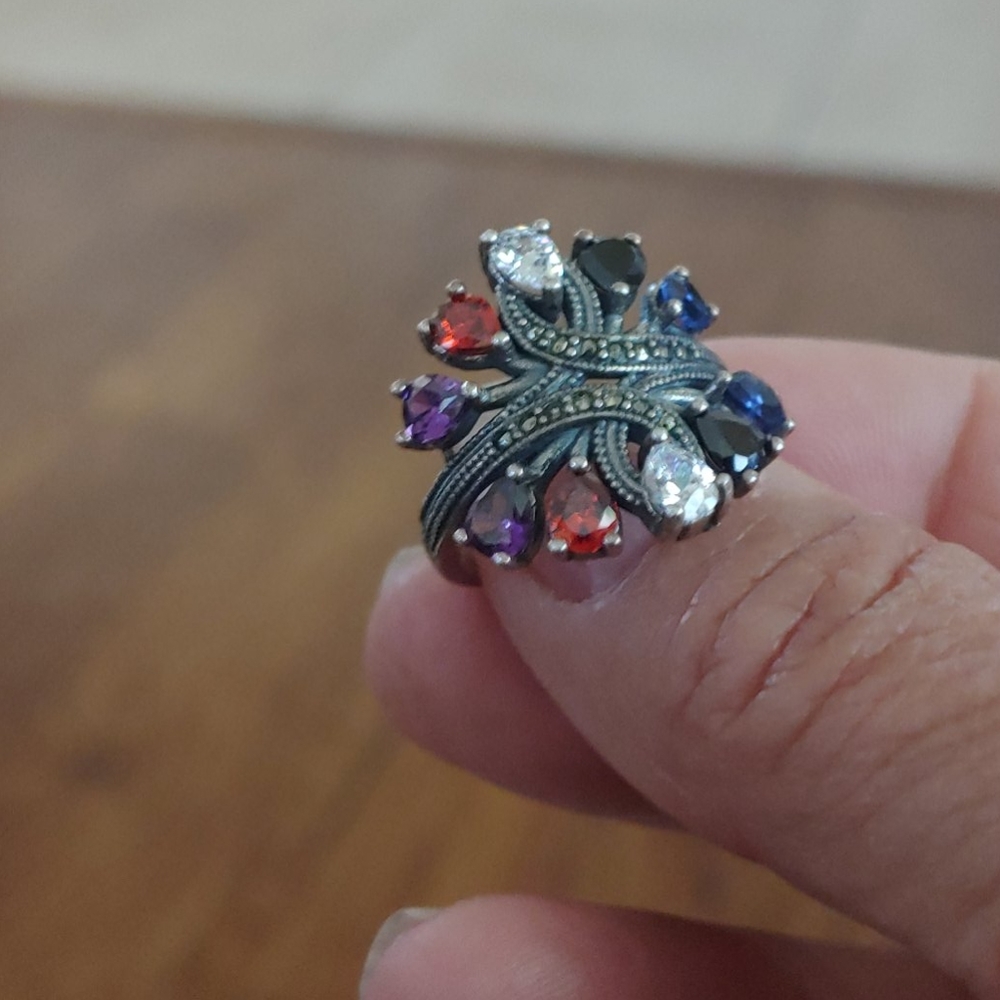 size 7 - Picture 3 of 3